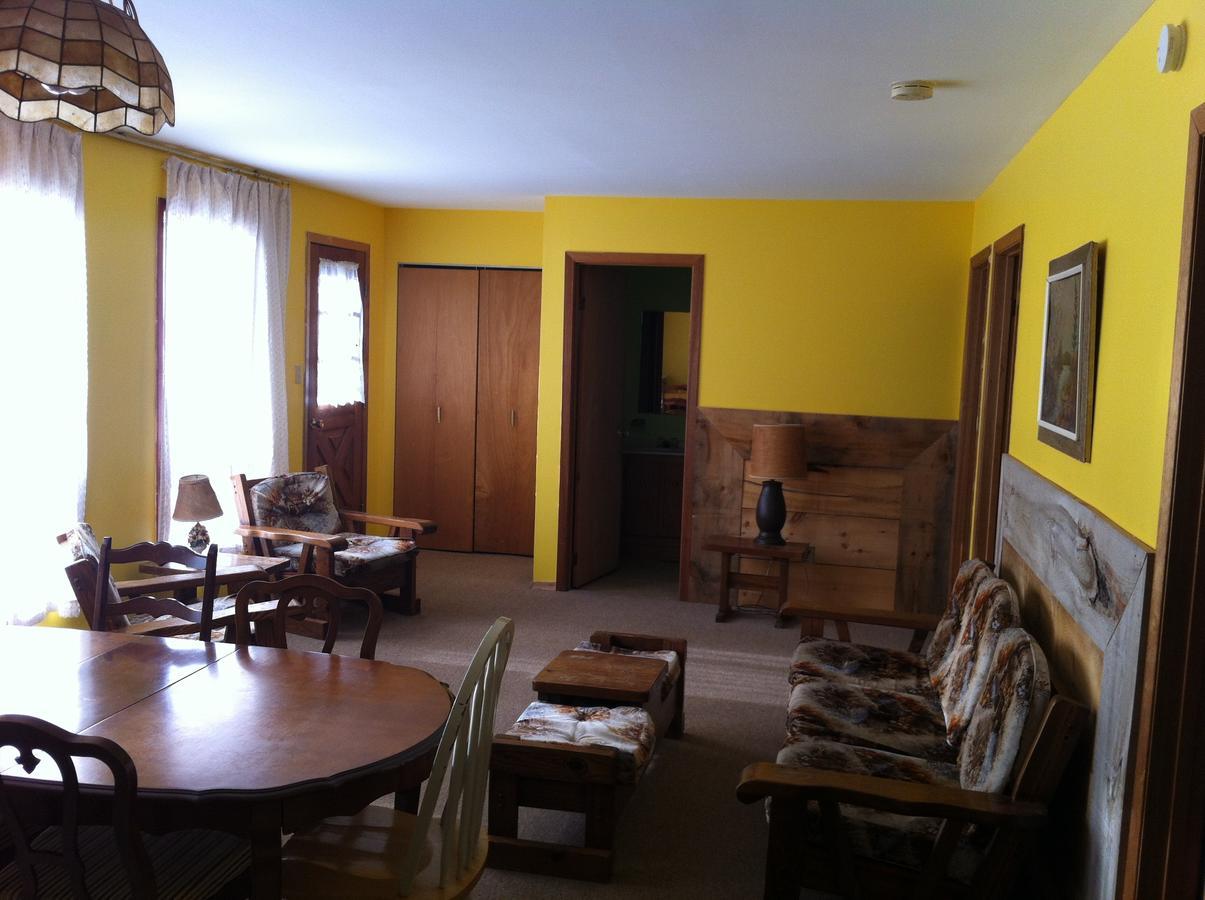 Lake Dalrymple Resort Lagoon City Habitación foto