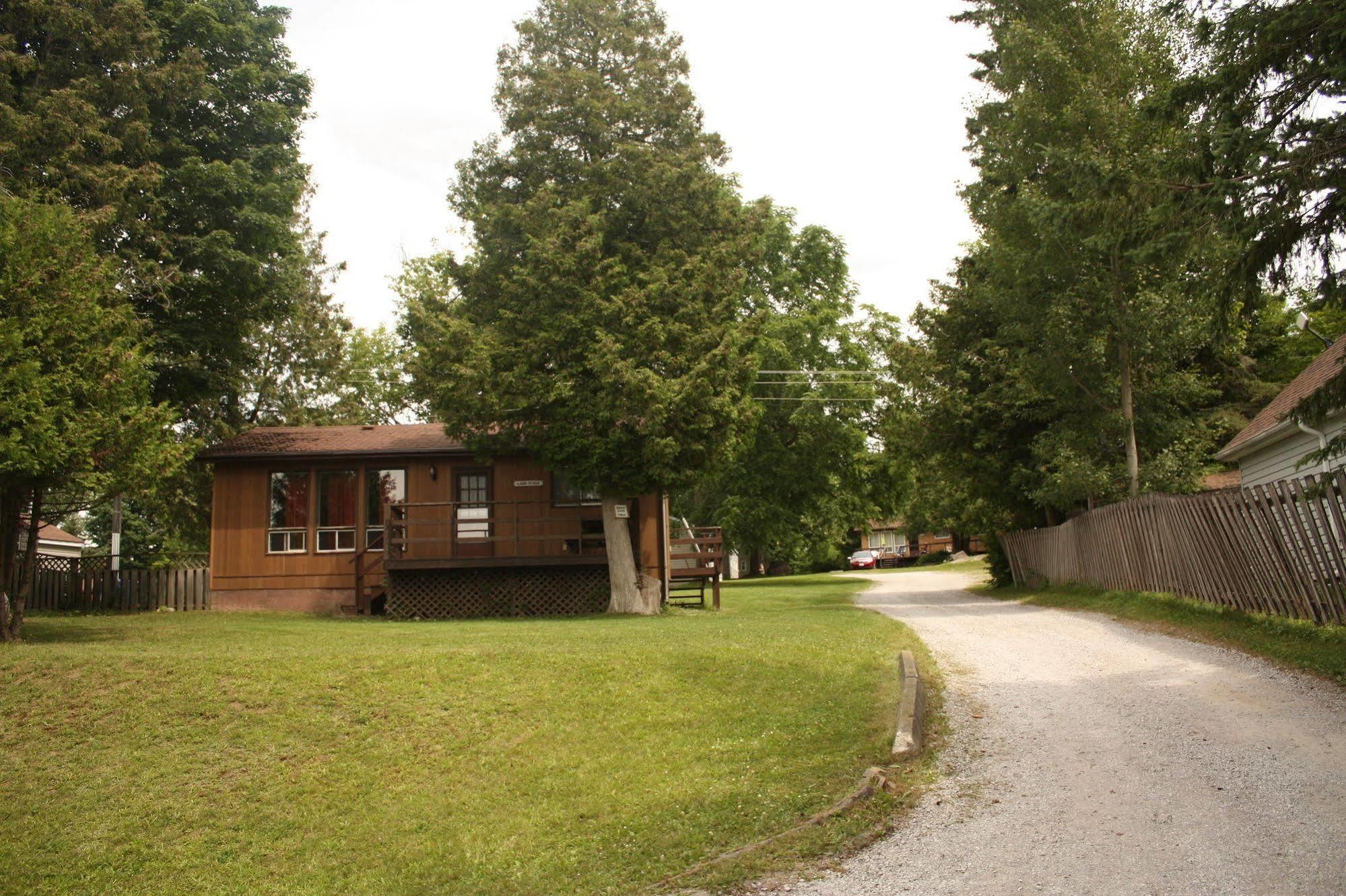 Lake Dalrymple Resort Lagoon City Exterior foto
