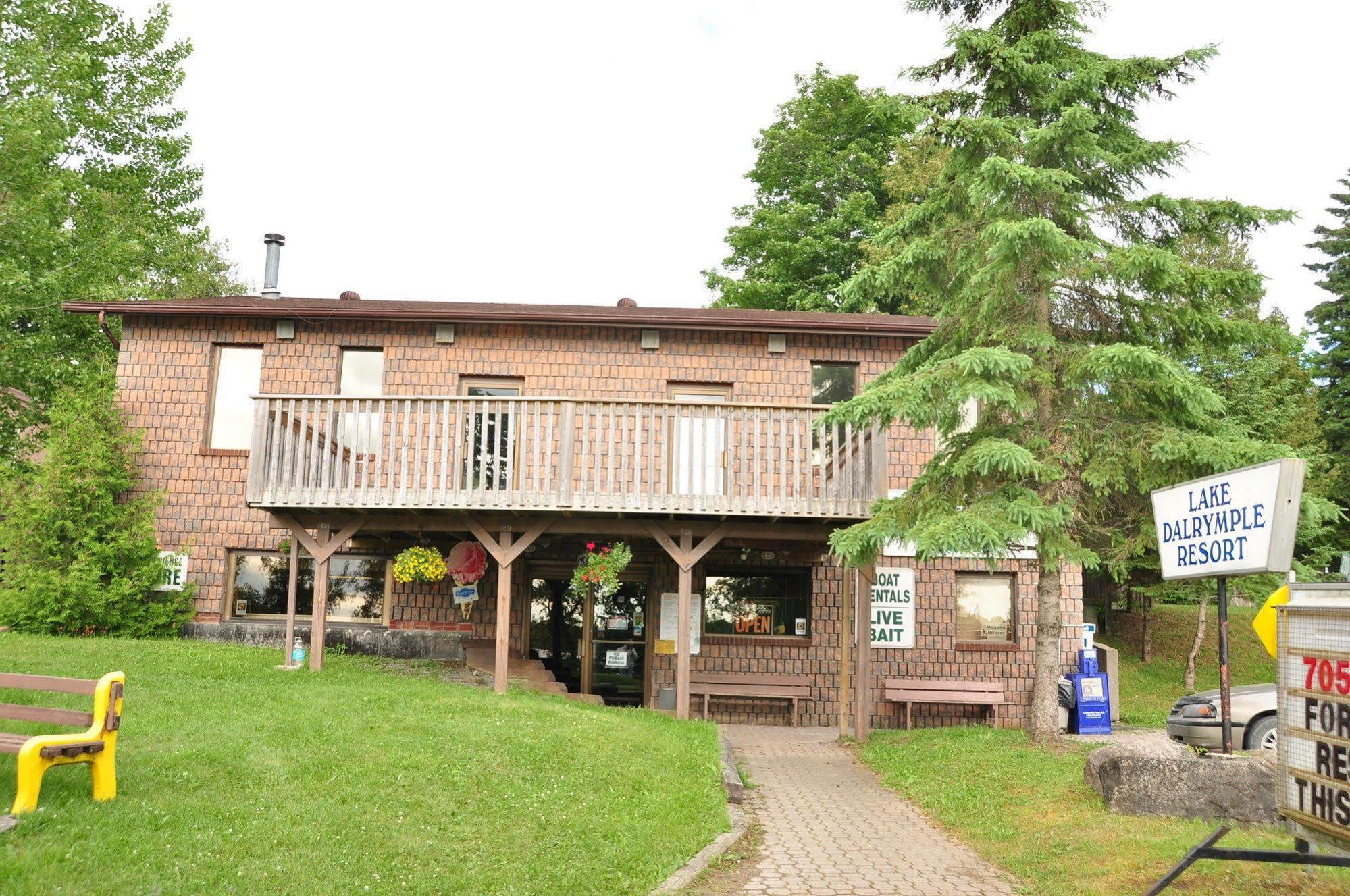 Lake Dalrymple Resort Lagoon City Exterior foto
